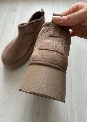 Ugg Vizon Süet Tüylü Dolgu Topuk Kadın Bot
