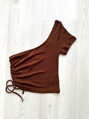 Tek omuz crop