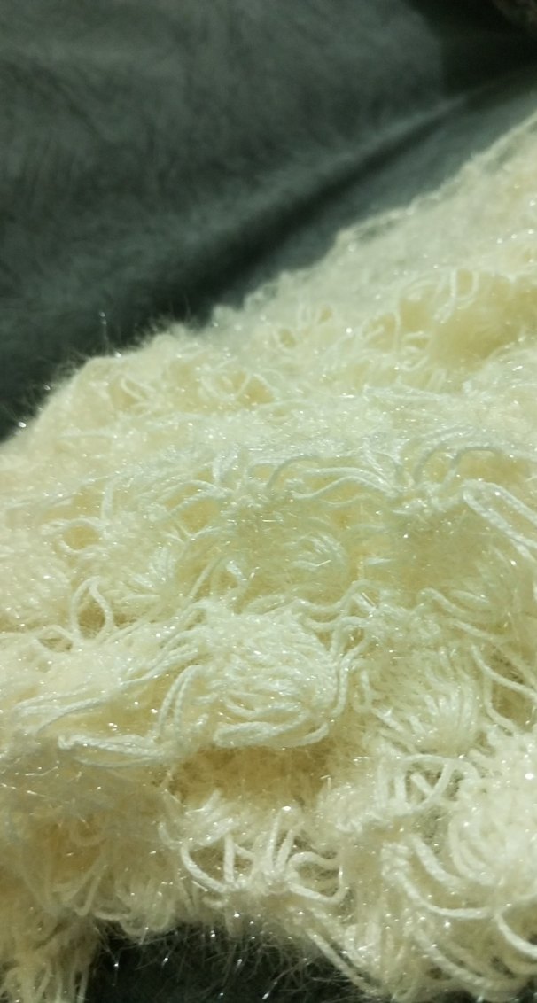 El Yapımı Beyaz Simli Dantel Detaylı Örgü Kadın Şal - Görsel 4