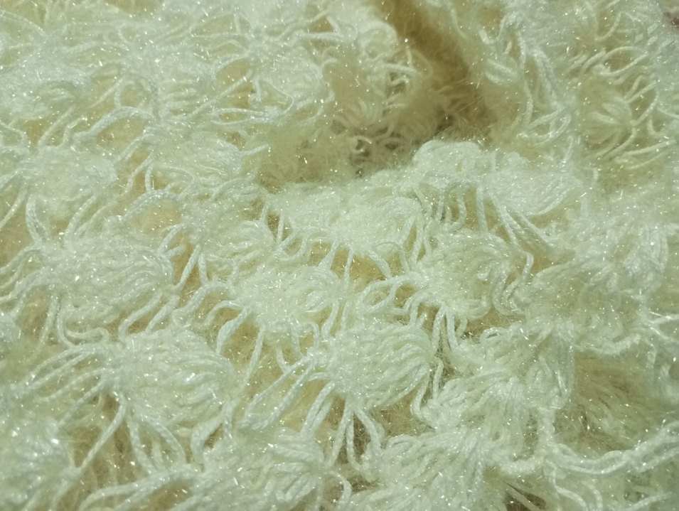 El Yapımı Beyaz Simli Dantel Detaylı Örgü Kadın Şal - Görsel 2