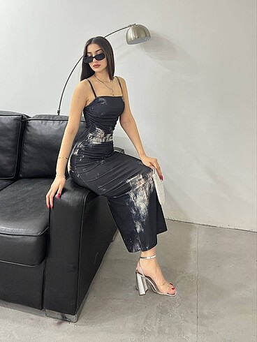 s Beden siyah Renk BATIK ASKILI ELBİSE