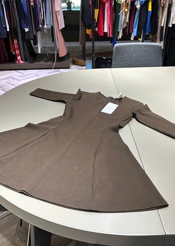 Zara Kahverengi Uzun Kollu Midi Elbise