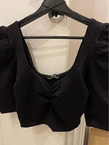 Bershka Balon kollu kısa simli bluz