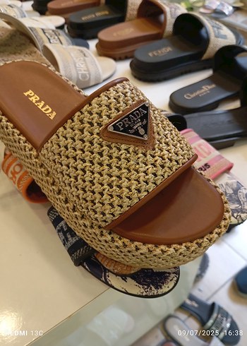 Prada Kadın Kahverengi Hasır Dolgu Topuk Terlik