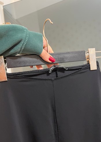 Siyah Kadın Yırtmaçlı İspanyol Paça Pantolon - Görsel 6