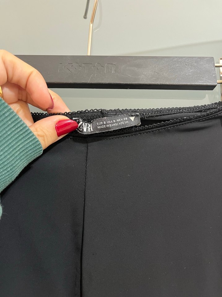 Siyah Kadın Yırtmaçlı İspanyol Paça Pantolon - Görsel 2