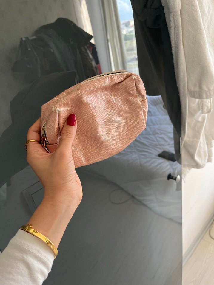 Bej Yılan Desenli Deri Makyaj Çantası - Görsel 3