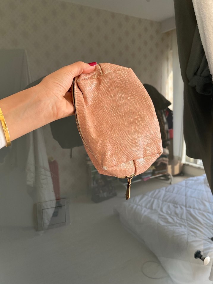 Bej Yılan Desenli Deri Makyaj Çantası - Görsel 2