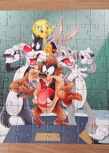 Looney Tunes Temalı Renkli Çocuk Yapbozu