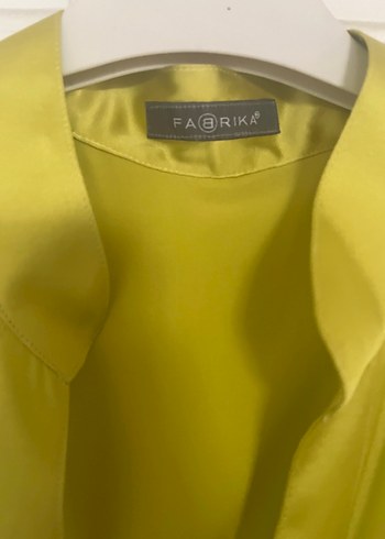 Fabrika Sarı V Yakalı Düğmeli Kadın Gömlek(limon küfü rengi gibi)