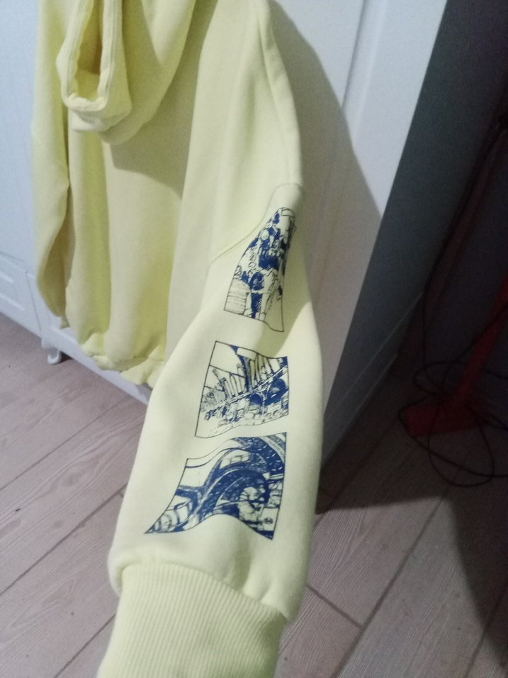 Sarı Kapüşonlu Baskılı Kadın Sweatshirt - Görsel 5