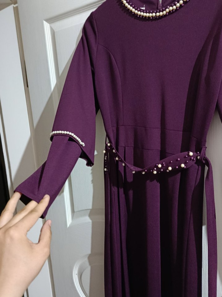 İnci Detaylı Mor Uzun Elbise - Görsel 2