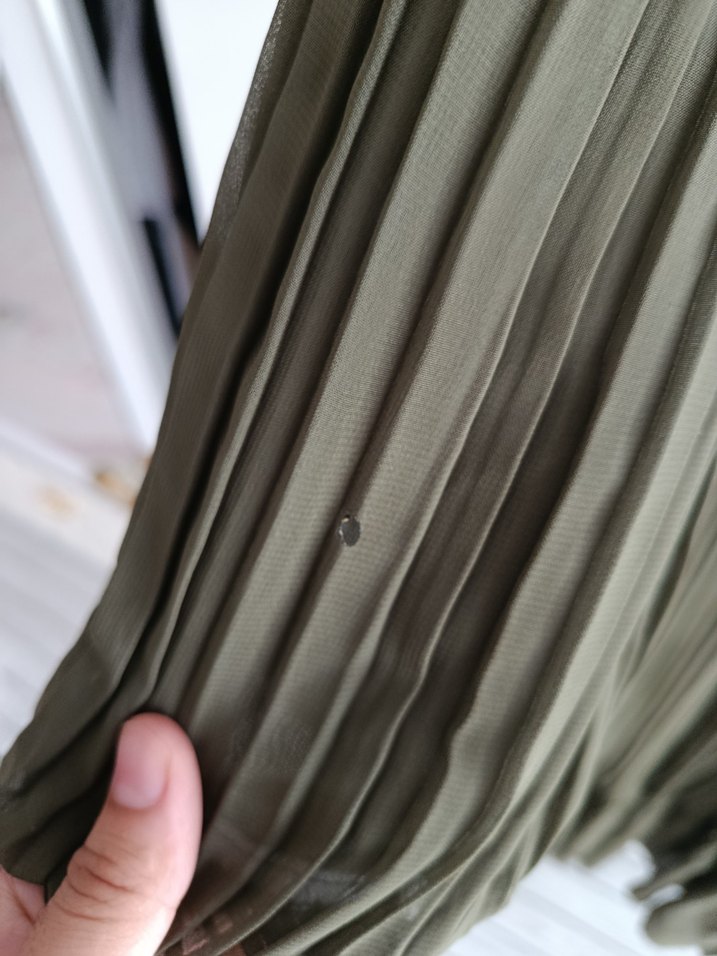 Diger Haki Uzun Piliseli Elbise - Görsel 3