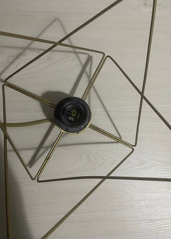 Altın Renkli Tel Detaylı Sarkıt Lamba - Görsel 3