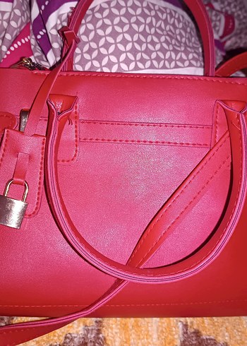 Kırmızı Deri Tokalı Kadın Çanta - Görsel 3