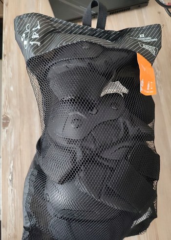 Dechatlondan az kullanılmış dizlik dirseklik bileklik seti - Görsel 5