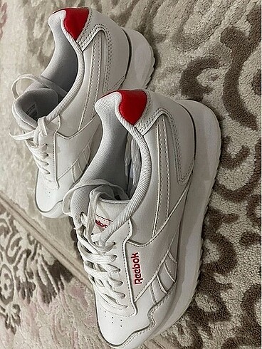 37,5 Beden Reebok ayakkabı