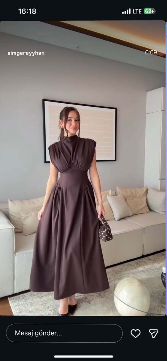 Kahverengi Yüksek Yakalı Drapeli Uzun Elbise - Görsel 2