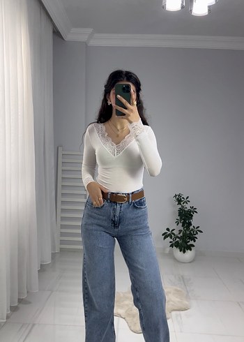 Dantel Detaylı Beyaz Kadın Günlük Jean - Görsel 3