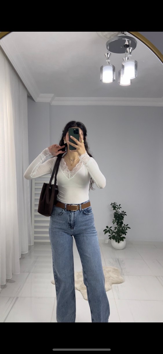 Dantel Detaylı Beyaz Kadın Günlük Jean - Görsel 4