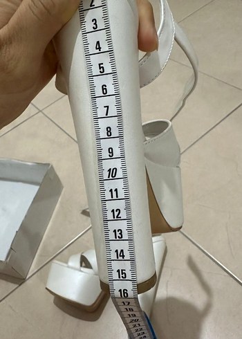 36 Beden Beyaz Kadın Dolgu Topuklu Gece Ayakkabısı