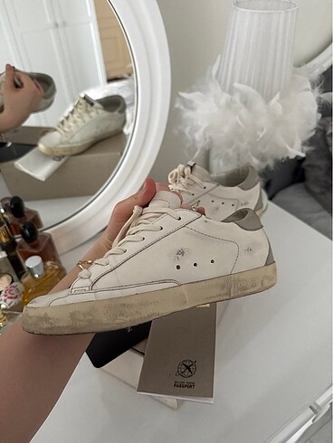 37 Beden Golden goose