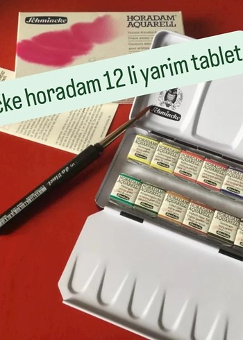 Schmincke Horadam 12'li Yarım Tablet Sulu Boya Seti