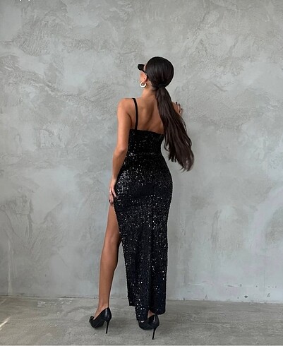 s Beden Lovefab Yırtmaçlı Pul Payet Gece Elbisesi