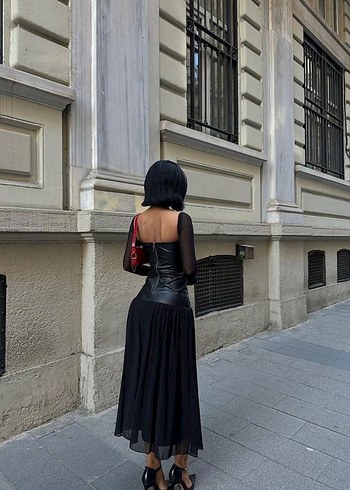 Siyah Deri Uzun Gösterişli Kadın Elbise - Görsel 4