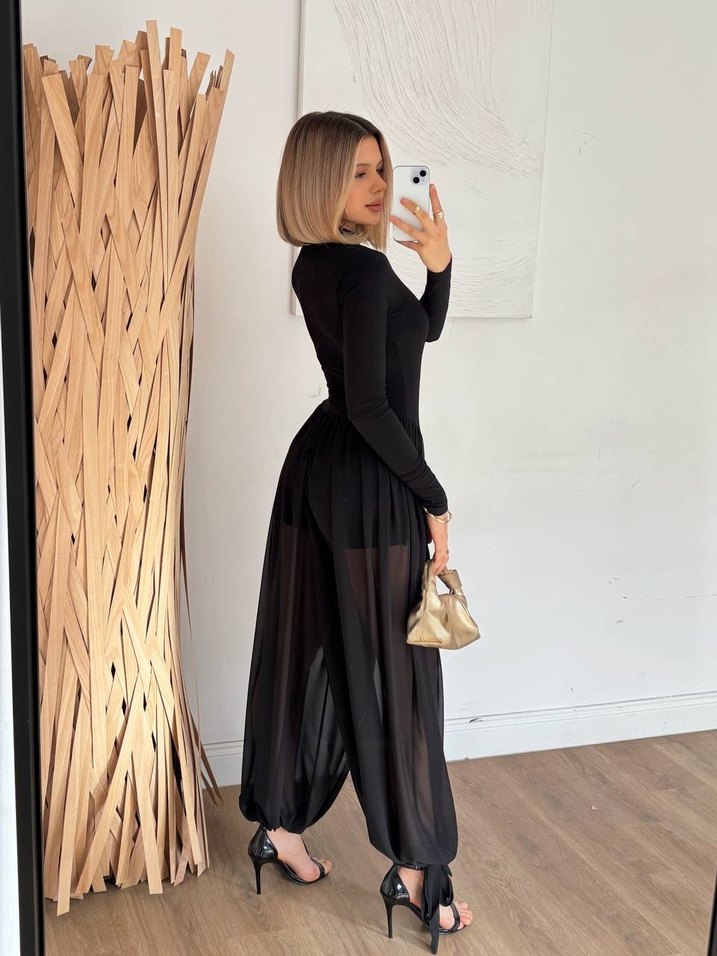 Uzun Siyah Yüksek Yaka Kadın Tulum - Görsel 3
