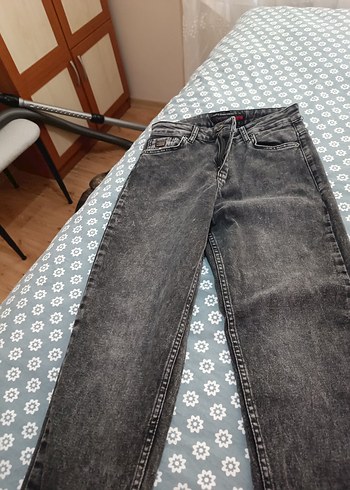 Diğer Gri Düğmeli Kadın Denim Pantolon