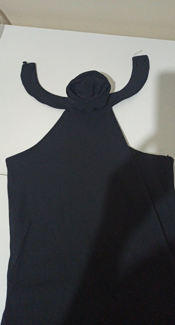 yakası gül detaylı Siyah Uzun Abiye Elbise - Görsel 5