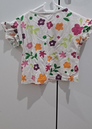 LC Waikiki Renkli Çiçek Desenli Kız Tişörtü
