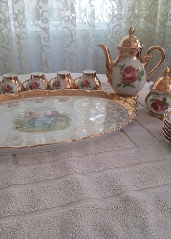 Altın Detaylı Çiçek Desenli Porselen Çay kahve  Seti - Görsel 2