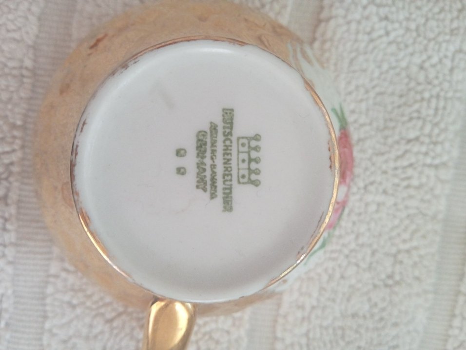 Altın Detaylı Çiçek Desenli Porselen Çay kahve  Seti - Görsel 4