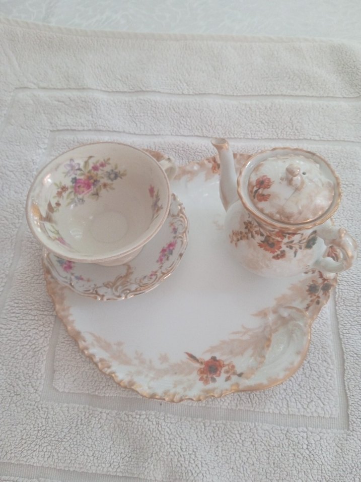 Pastel Renkli Beyaz Porselen Çay Seti - Görsel 2