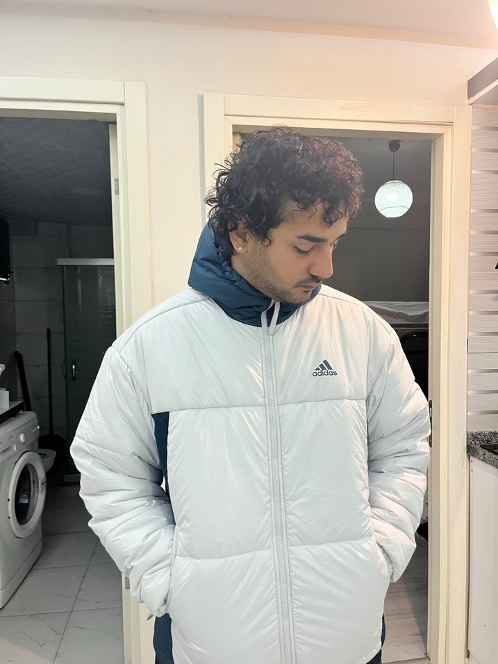 Adidas Kapüşonlu Şişme Mont — görsel 6/6