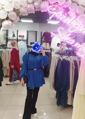 Yüksek Yakalı Mavi Tunik