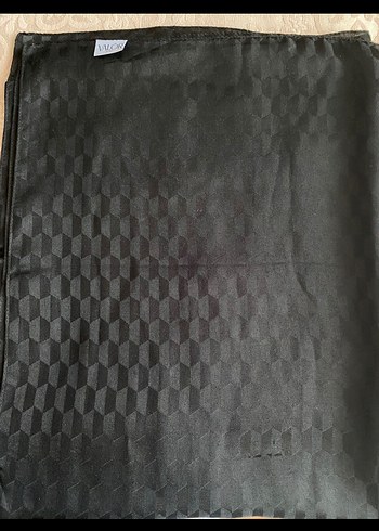 Siyah desenli şal - Görsel 2