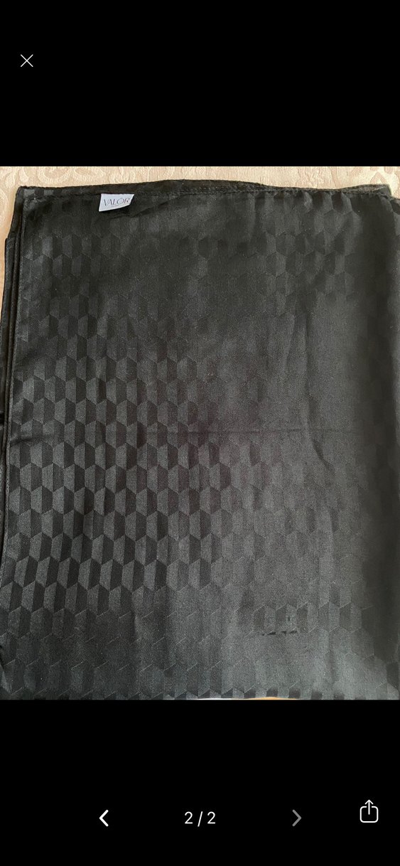 Siyah desenli şal - Görsel 2