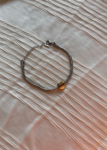 Zincir Detaylı Minimalist Kadın Bileklik