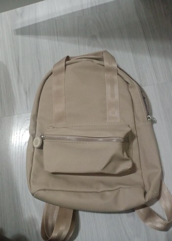 Bej Minimalist Sırt Çantası