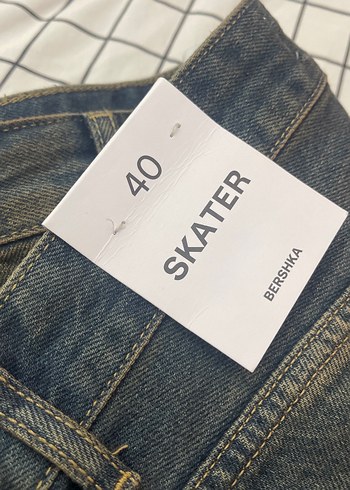 40 Beden kahverengi Renk BERSHKA skater jean
