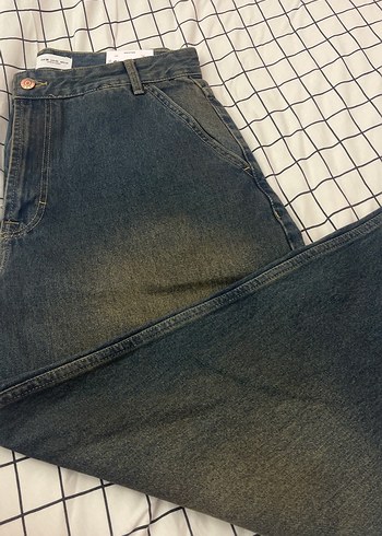 BERSHKA skater jean