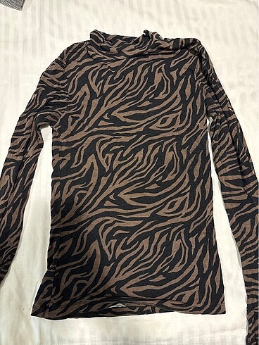 ZEBRA DESENLİ ÜST