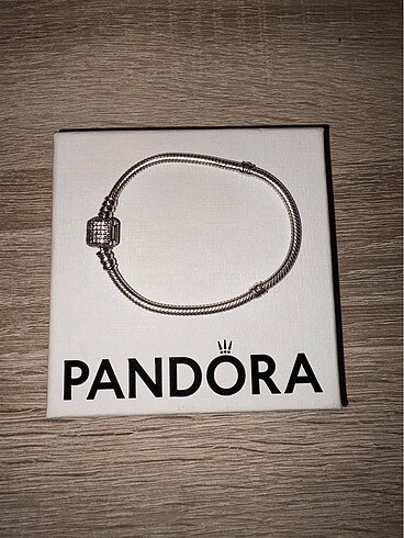 Pandora Pave Bilekli 17cm
