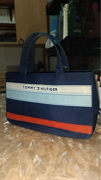 Tommy Hilfiger çanta