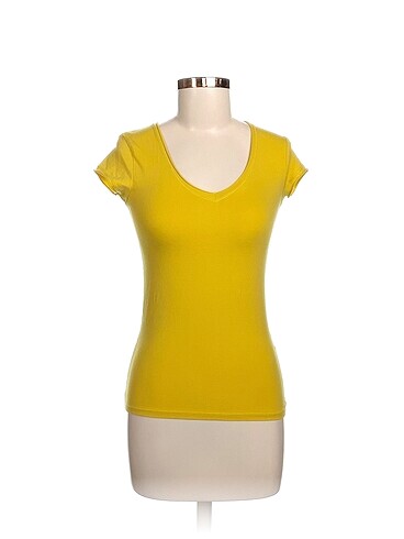Zara T-shirt %70 İndirimli.