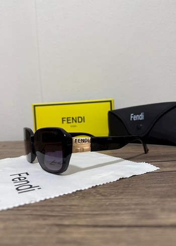 UV400 Korumalı FENDI AYNI GÜNDE KARGO