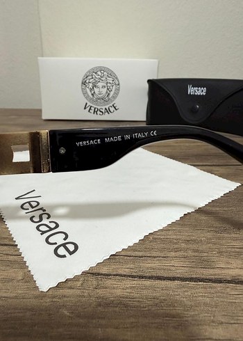 Beden UV400 Korumalı VERSACE AYNI GÜNDE KARGO